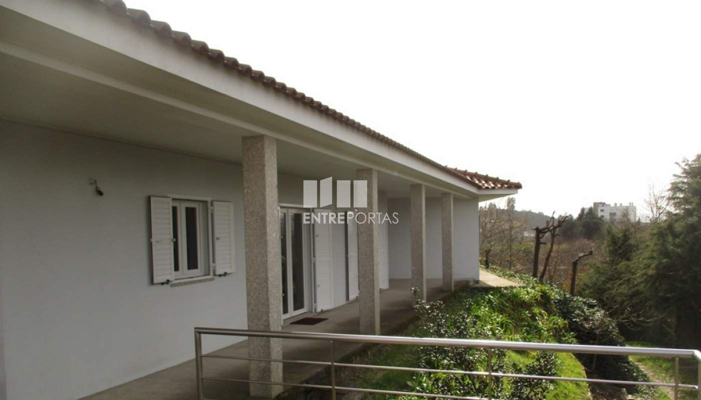 2267410-7895jpg