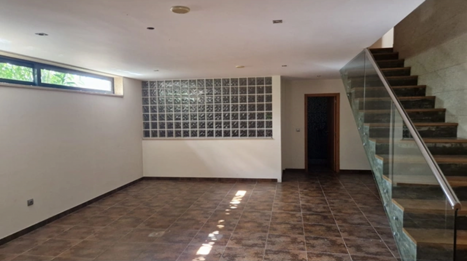 18-198724-ea467e5e9f6f4de800e98f6d50c6d52d2bef2178594f83c0bb486233978adb40-1e73f556-3545-490c-9dd9-0