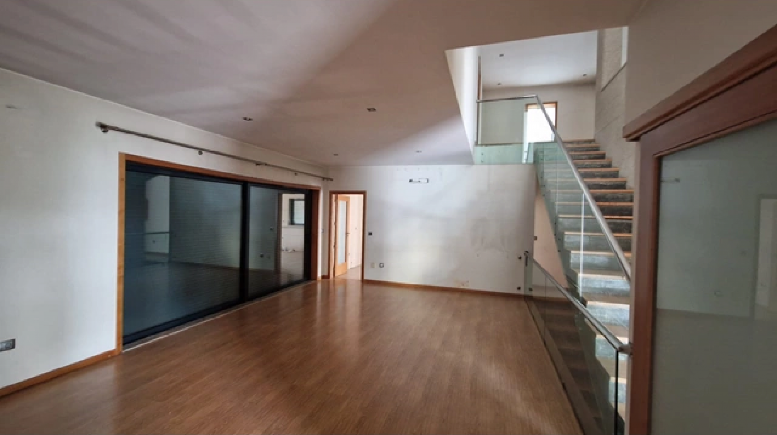 18-198724-ea467e5e9f6f4de800e98f6d50c6d52d2bef2178594f83c0bb486233978adb40-bd7b51a0-cb35-4f84-a530-c