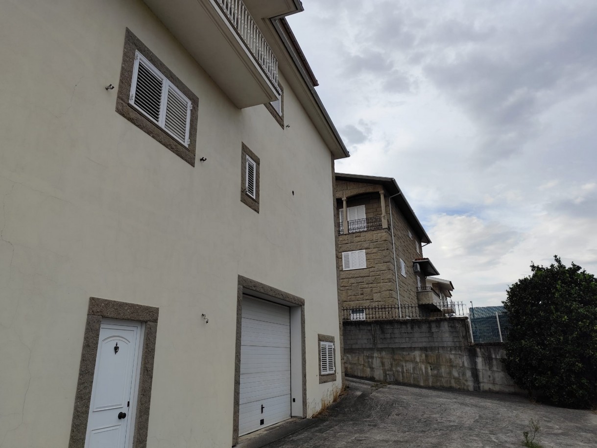 whatsapp-image-2025-10-01-at-163749jpeg