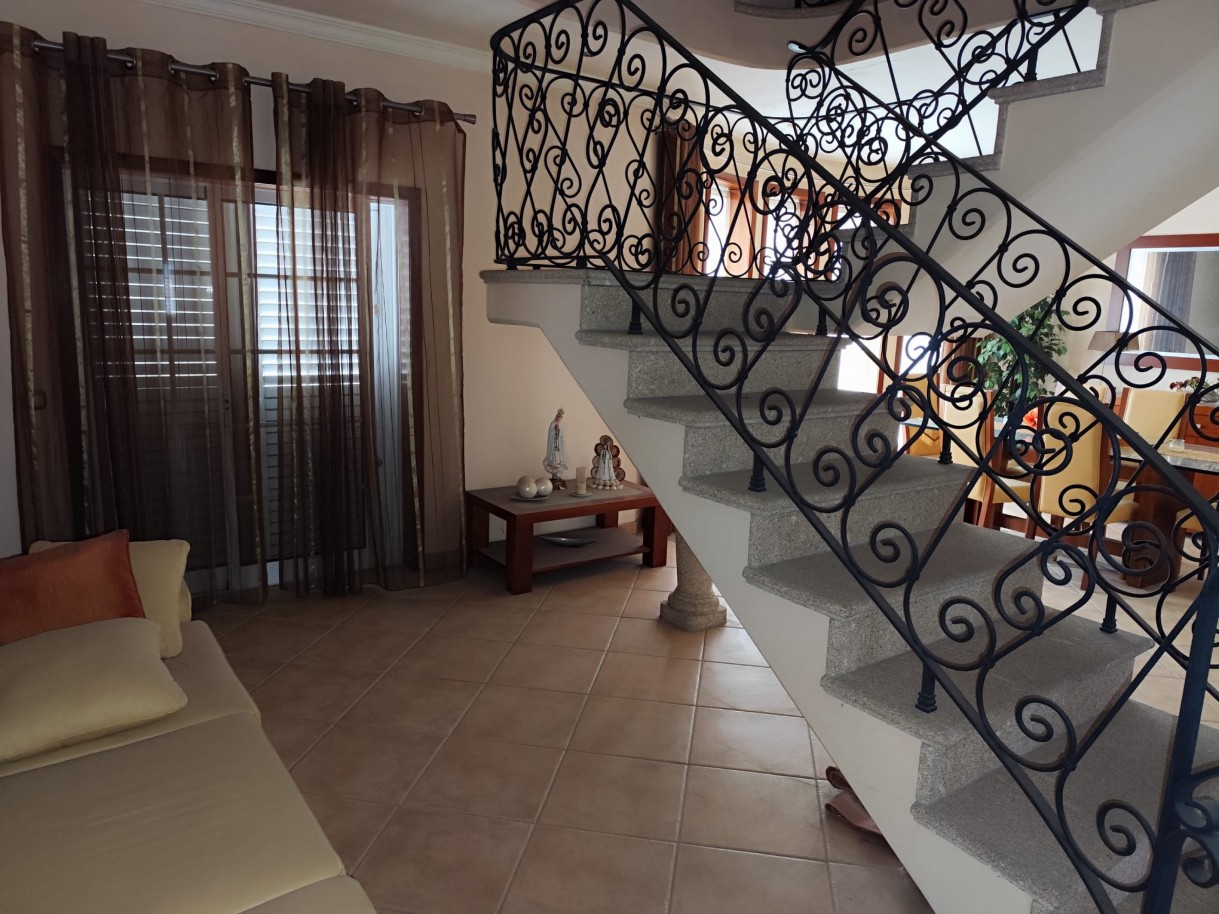 whatsapp-image-2025-10-01-at-163757jpeg