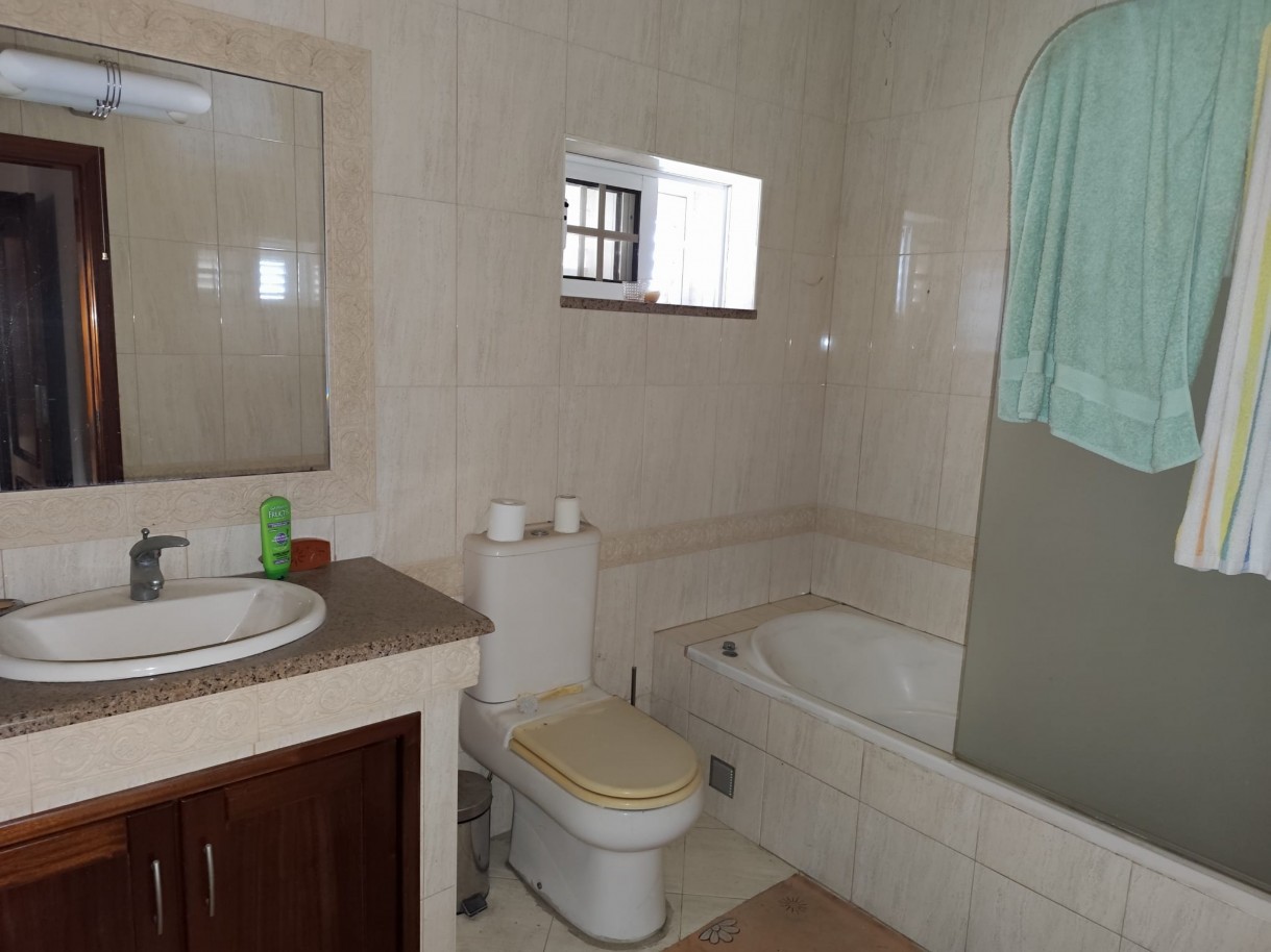 whatsapp-image-2025-10-01-at-163758-3jpeg