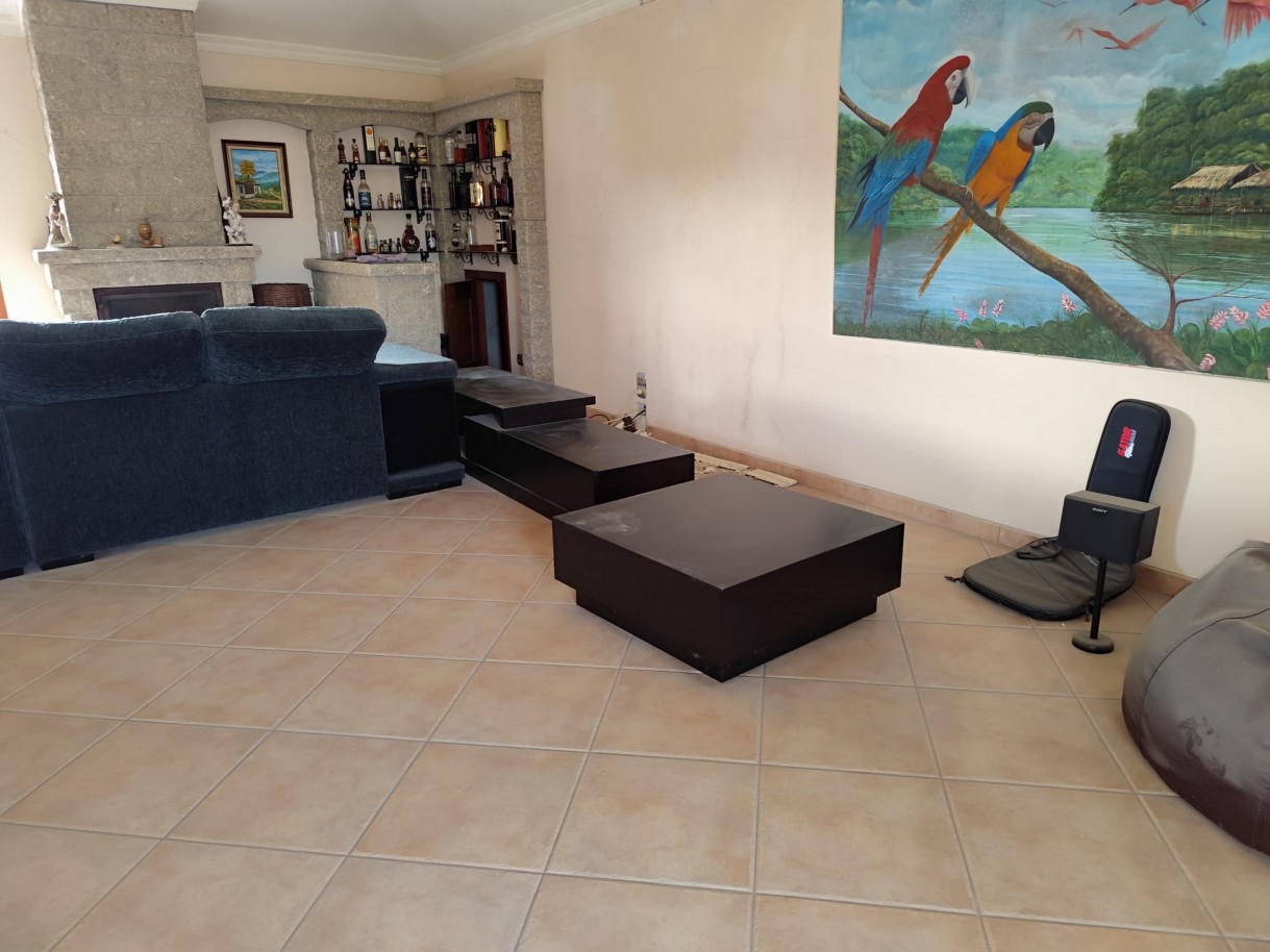 whatsapp-image-2025-10-01-at-163759jpeg