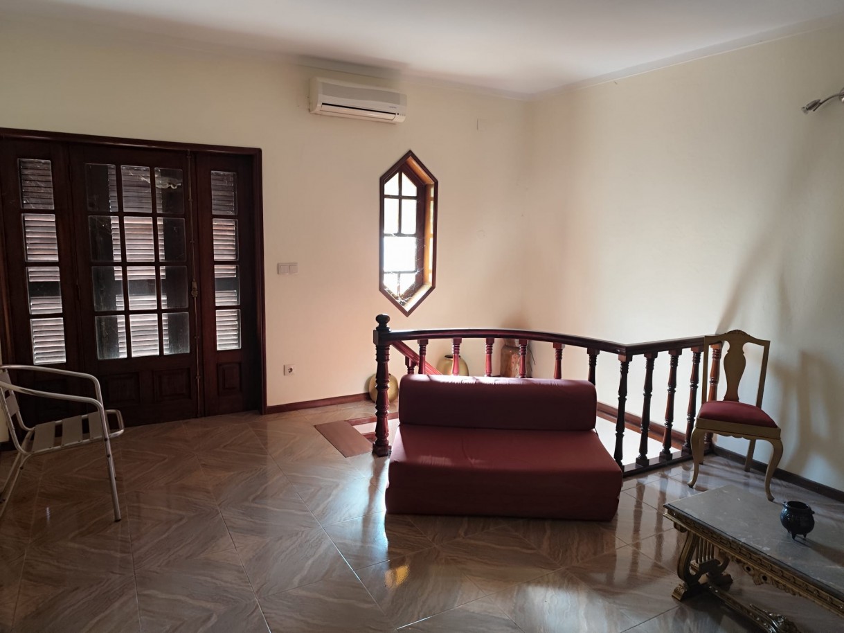 whatsapp-image-2025-10-01-at-164608-8jpeg